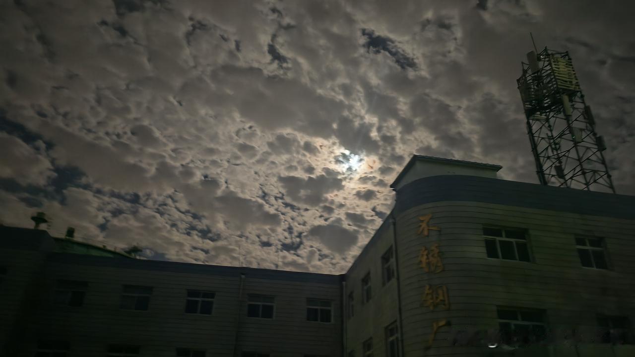 被人民日报的一段话治愈了：
"人的想法和感受，真的会随着时间和认知的改变而改变，