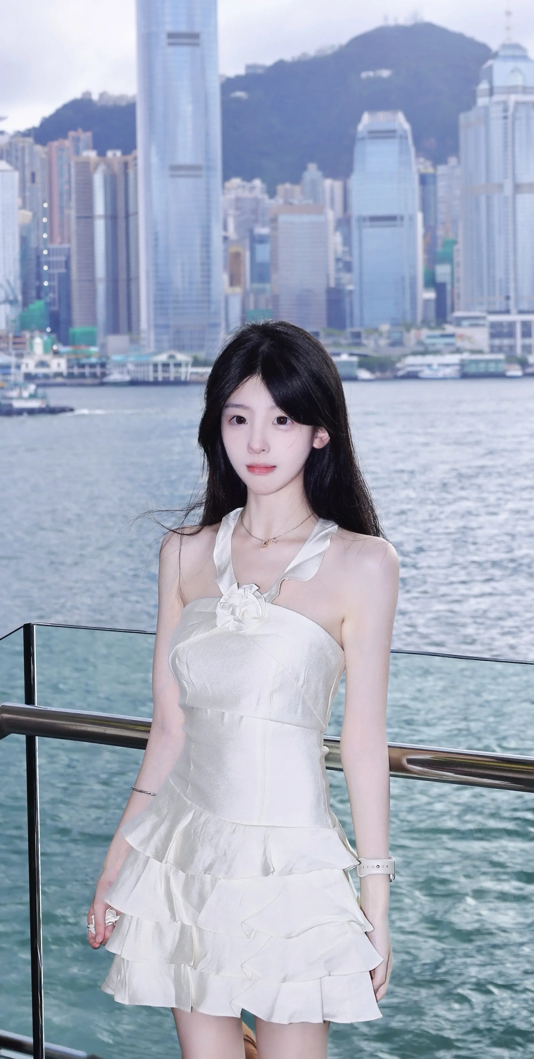 有個女仔令我思想變得大個