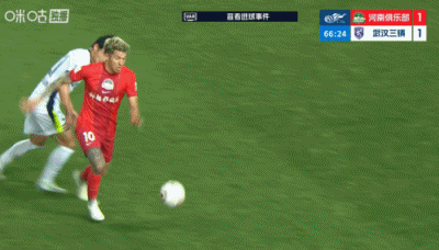 绍尔进球，是团队配合的结果。 