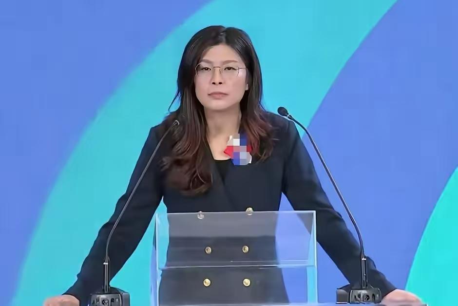 在11月5日，国民党官方账号表示，国民党备战但不求战，不放弃武力保卫台湾的决心。