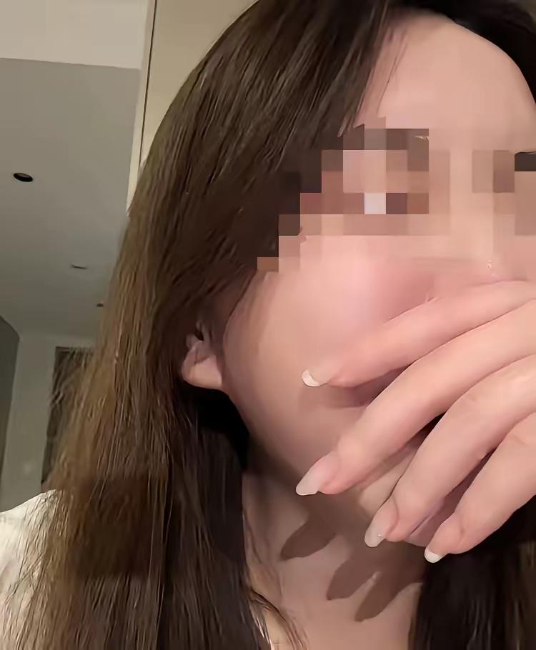 月薪4200郑州女文员，请假3天谎称生理期不适，偷偷躺医院4小时救人：我疼几天，