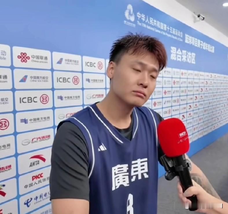 首先恭喜广东全运男篮取得本届全运会冠军，现在我们一起回顾一下广东全运男篮在球场上