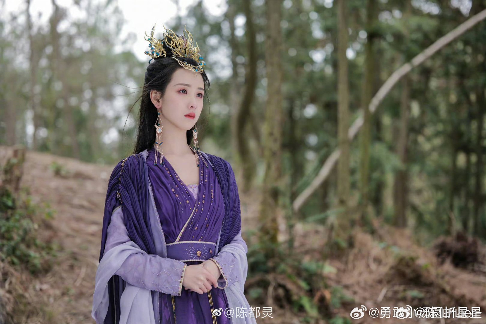 陈都灵 存想做的叶冰裳小卡卡面 