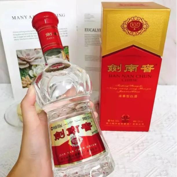 除茅台外，饭局上最被认可的4款白酒，好喝还有排面，看看你喝过几款？

1.剑南春