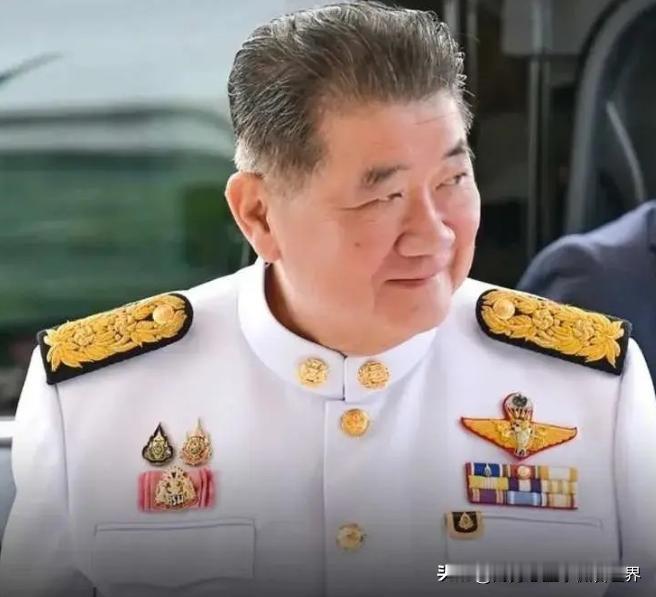 本以为他信家族会让佩通坦的借机去竞争新的总理，结果推荐了老将猜卡森。可惜猜卡森终