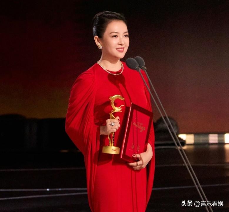 章子怡，被央妈全方位肯定！
 
3月20号深夜，首届CMG中国电影盛典刚落幕，章