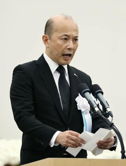 太勇了！长崎市长当着高市早苗的面说真话！直接点名原子弹是美国扔的，气得台当局跳脚