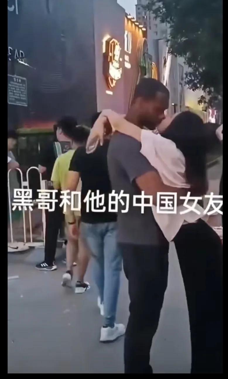 匪夷所思，熏不熏人？