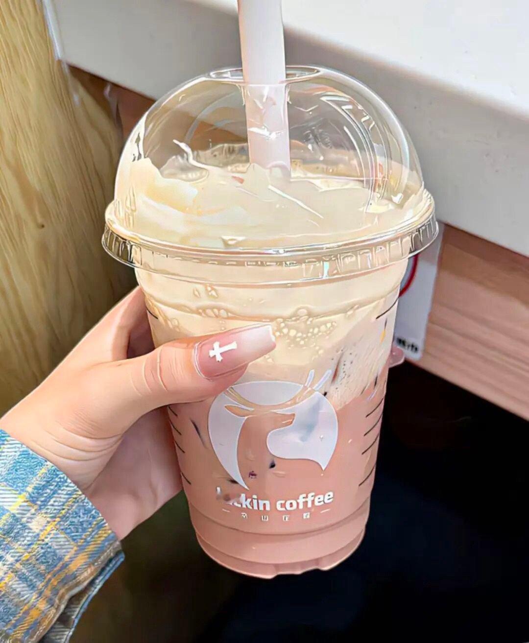 𝑰𝒕'𝒔 𝒂𝒍𝒍 𝒎𝒆.ꕀ🧋“生活就是这样，有点忙有点烦有点苦