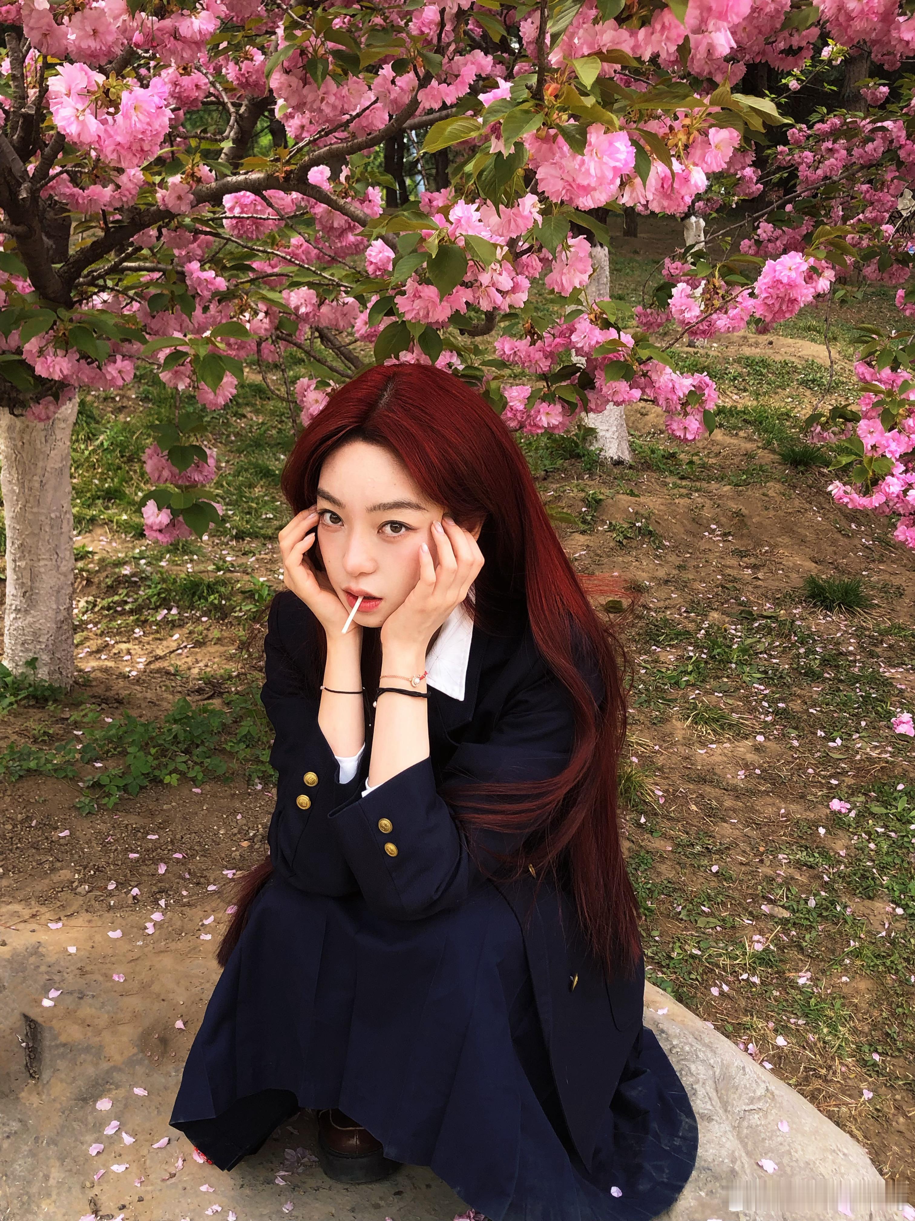 嘿嘿扮演bad girl📸😎田轩宁今日宜见宁田轩宁