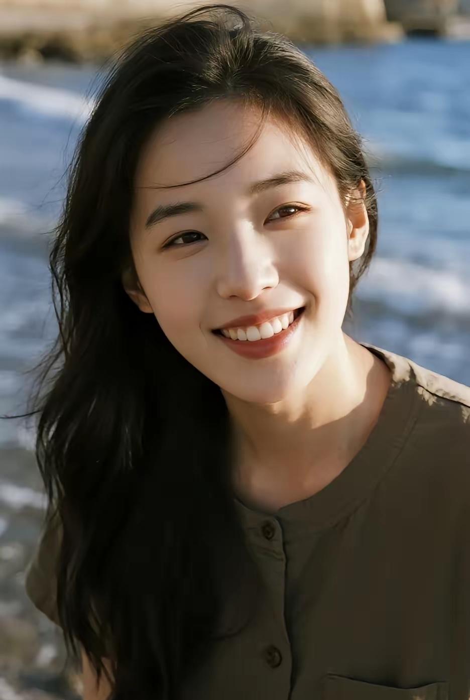 赚钱是游戏 | 健康是目的 | 快乐才是真谛
有钱人忙着找项目，普通人反而享受清