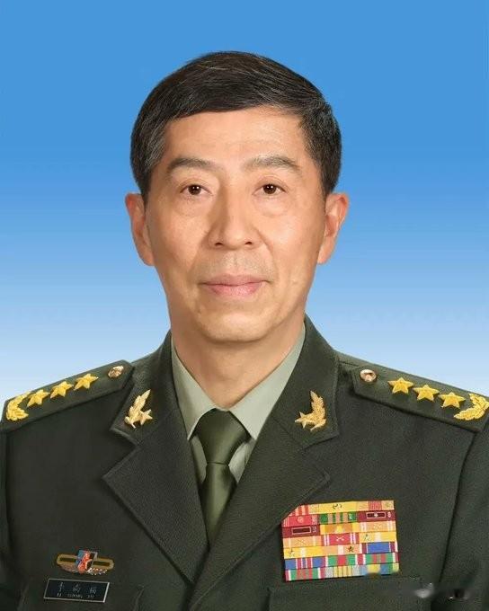 香格里拉峰会现场，多国防长抢着与李尚福防长握手交流，要的就是这个效果

值得注意
