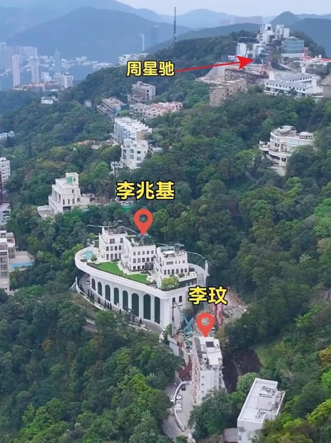 来香港前我不懂，为啥偏要往山里住..
直到在太平山顶拍了组照片，才看懂这山居哲学