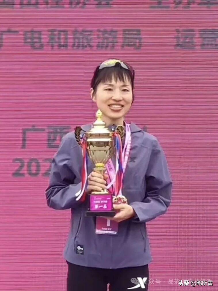 跑出国际范？刚被认证为国际健将的张水华辞职后第86天，她已经连跑4场马拉松，且成