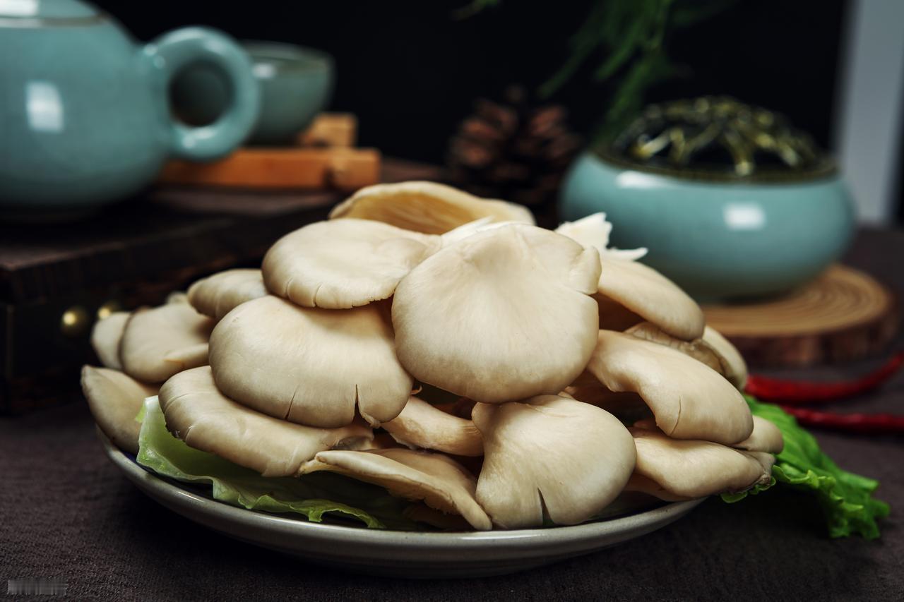 平菇再次被关注！医生发现：癌症患者吃平菇，不过多久或有4变化

近些年，有些研究