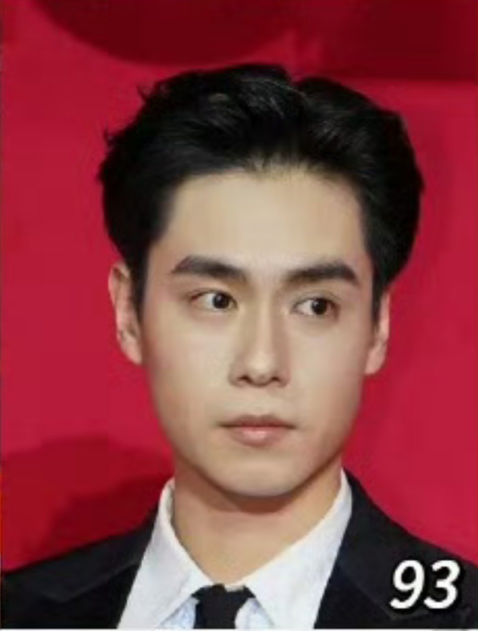 胡一天...他到底发生了什么事我记得他以前很帅的 ​​​