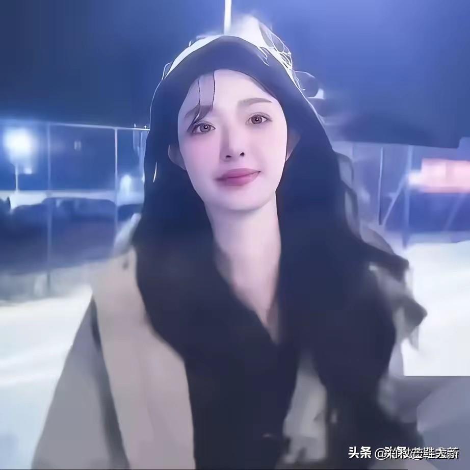 福建一位初中老师，30岁，因心梗离世，几天来，平台不停推送她的信息。

她，不再