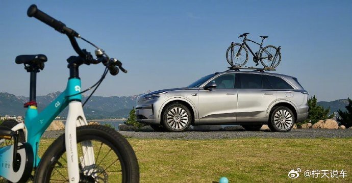 乐道L90，26.58万起的豪华大三排SUV，配备先进空气悬架和换电自由。竞品虽