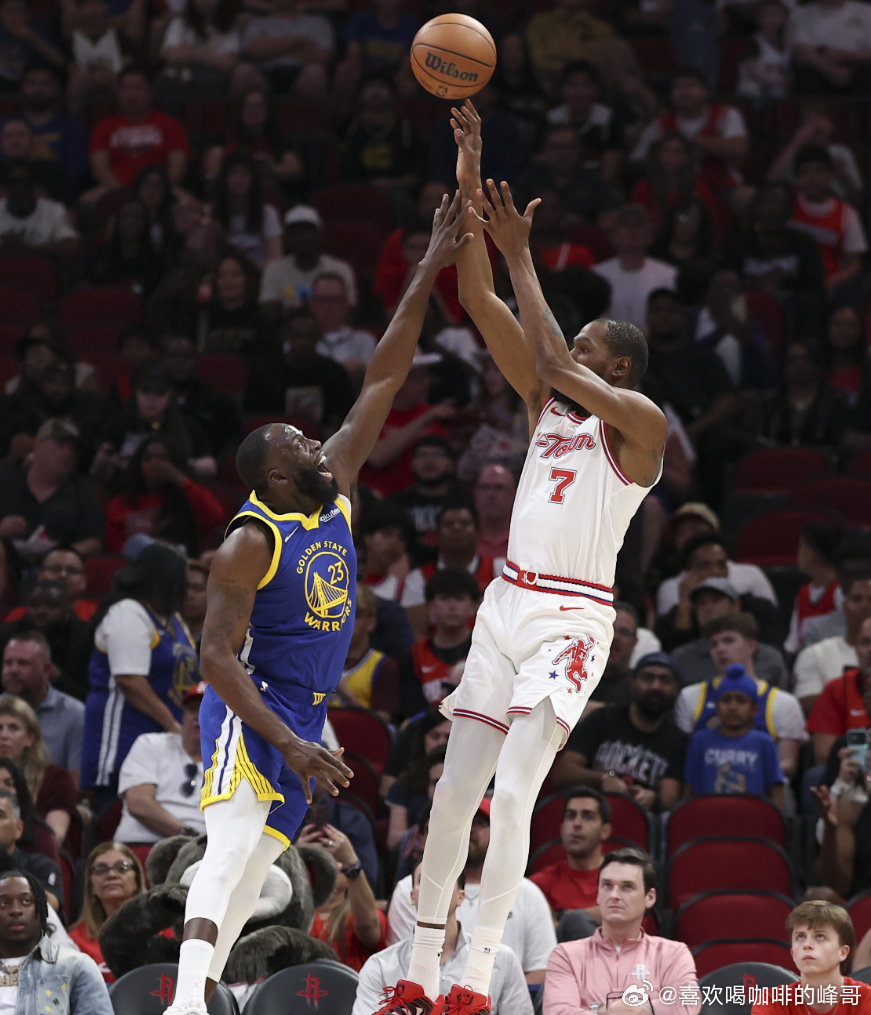 NBA官方发布了昨日勇士客场115-113加时战胜火箭、掘金主场120-113战