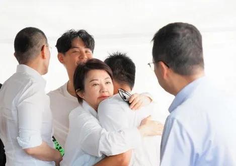 蒋万安带动卢秀燕做出改变？郑丽文大势已成！
众所周知，由于蒋万安近段时间以来屡屡