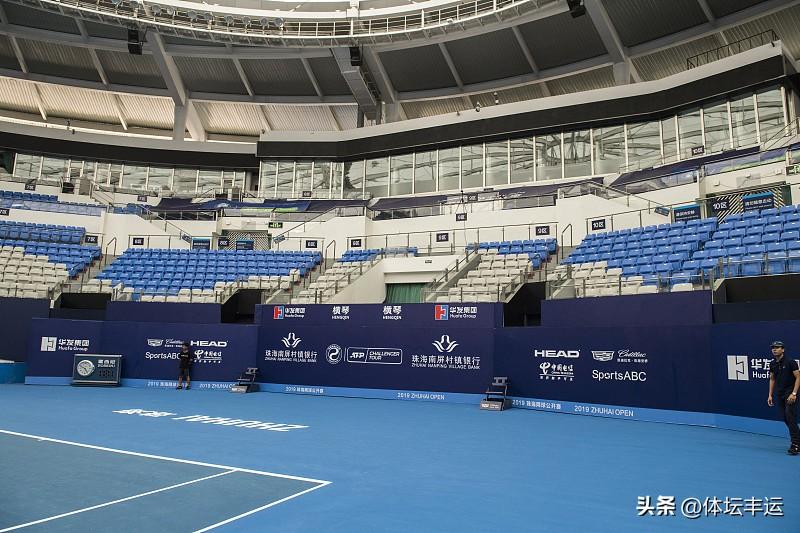 刚刷到WTA250广州站的赛果，女单次轮1/8决赛第四场，西尼亚科娃打都没打完就