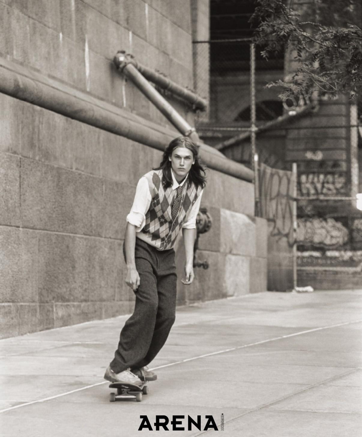 Arena韩国这组做得真好！🖤 styling 自然又时髦，完全没有装的意思，