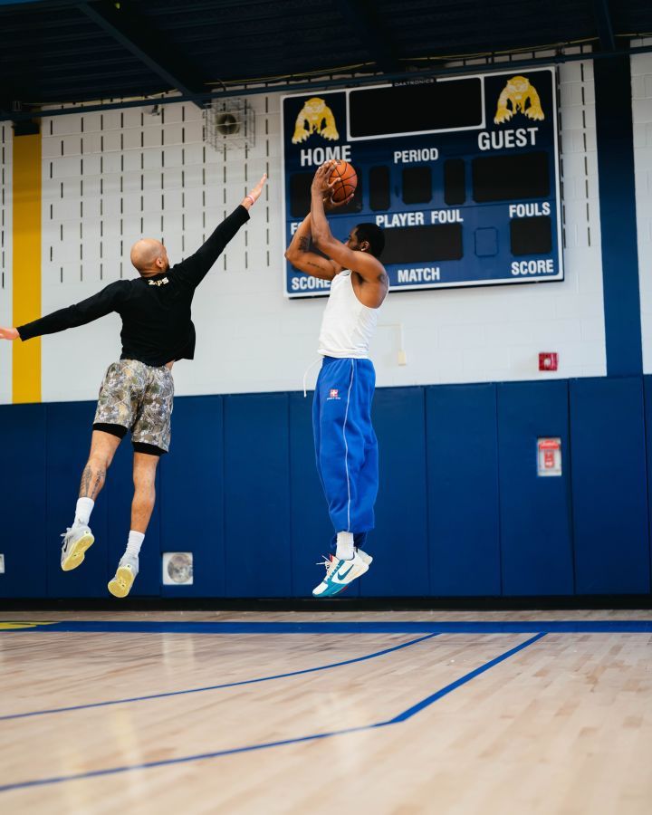 库明加训练超级跳投！nba休赛期