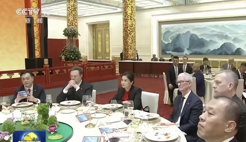 今天的中国，真的有点像二战前的美国，很多普通人籍此实现了“中国美”。这次美国访华
