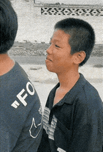 不能说像吧只能说一模一样。