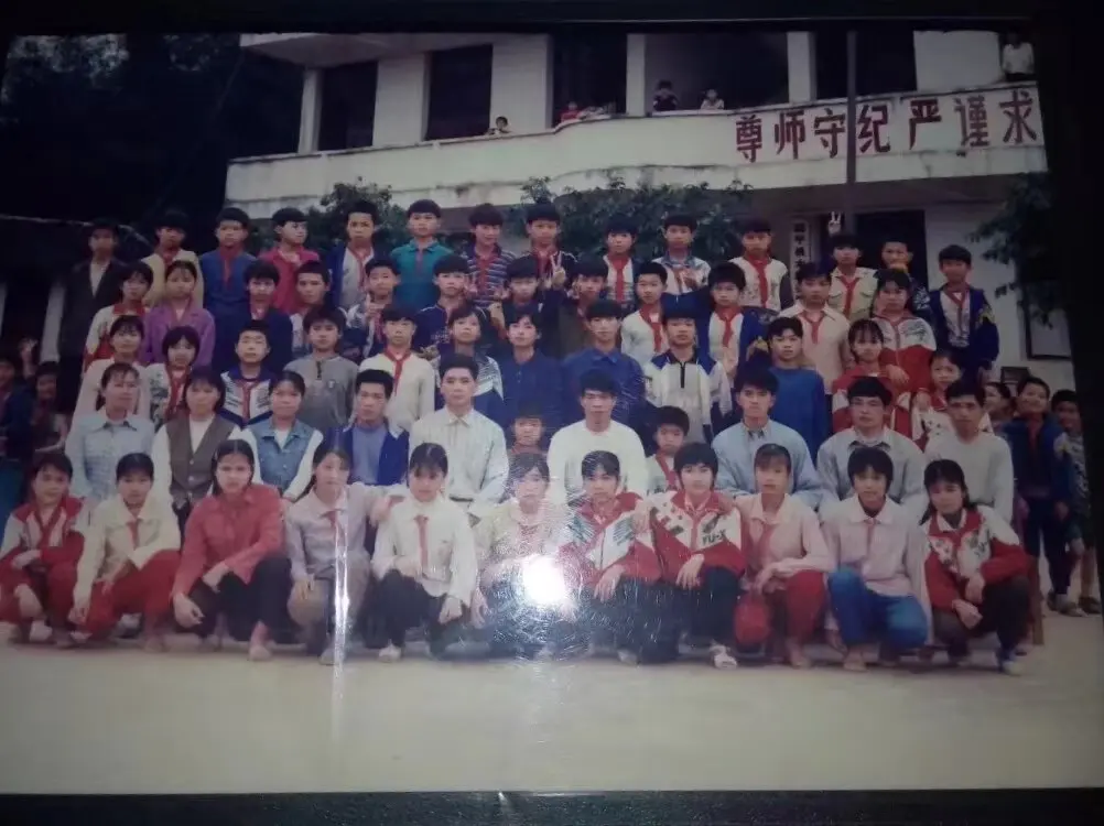 小时候盼望长大 长大了才发现还是小时候好！