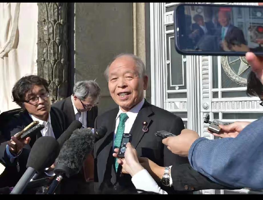 俄方突然对日“变脸”？

2026年5月6日，俄方通过日本议员铃木宗雄放话：只要