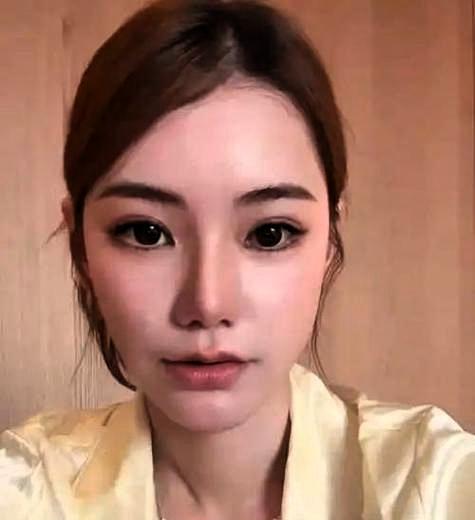 她的直播家事, 观众都看在眼里, 很多疑问。
她以前大家喜欢看她直播, 后来就老