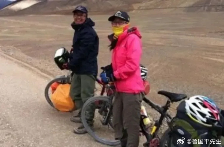 活该！2012年，王思夫妇上演了现实版的“蛇与农夫的故事”，他们在困境中被解救后