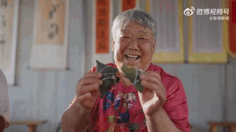 46岁大叔成最年轻村民在这个快节奏的时代，愿意慢下来，守着一群“老小孩”过日子，