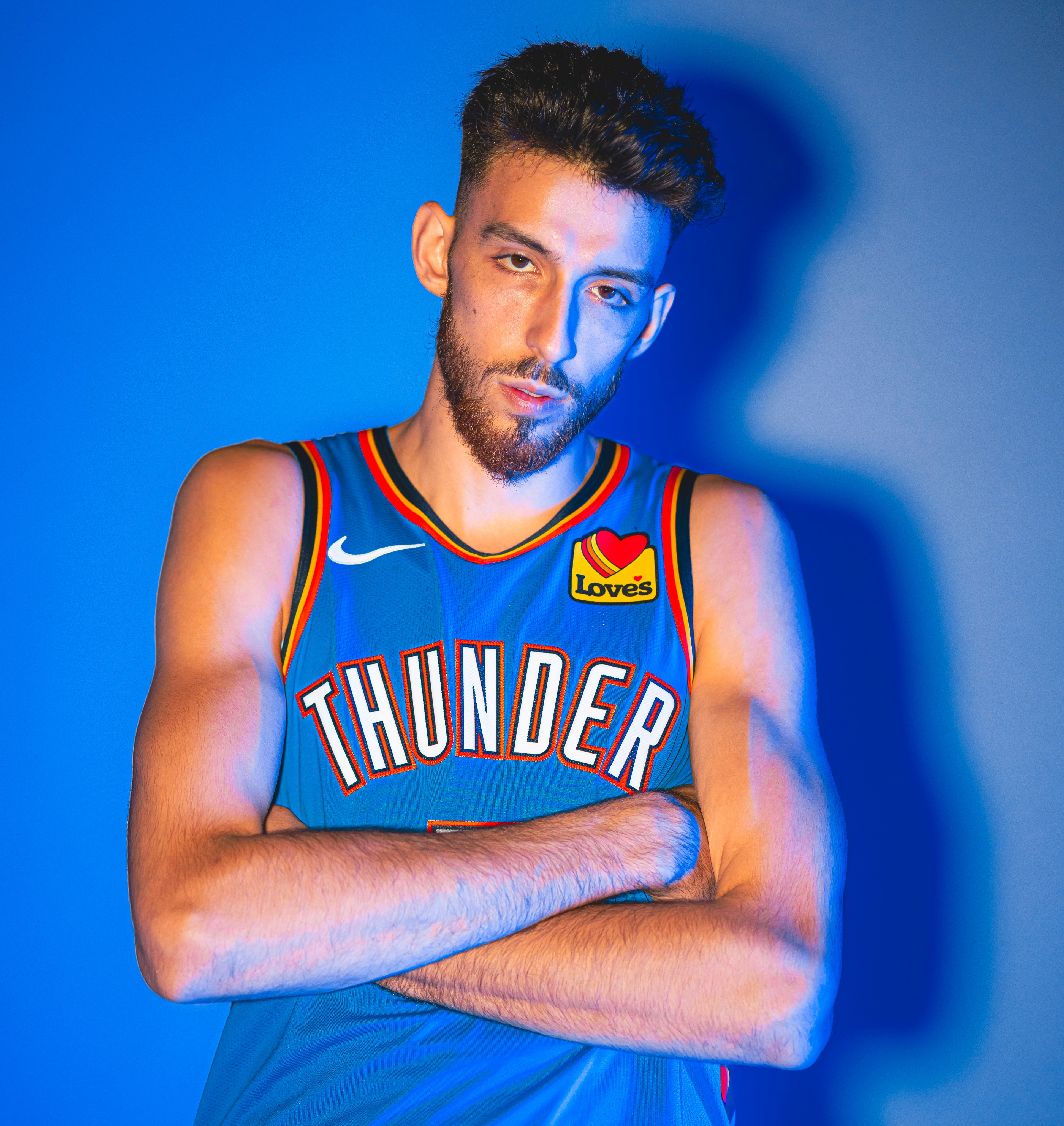雷霆这第四节打的狗屎一样，确实不配赢。。。nba ​​​