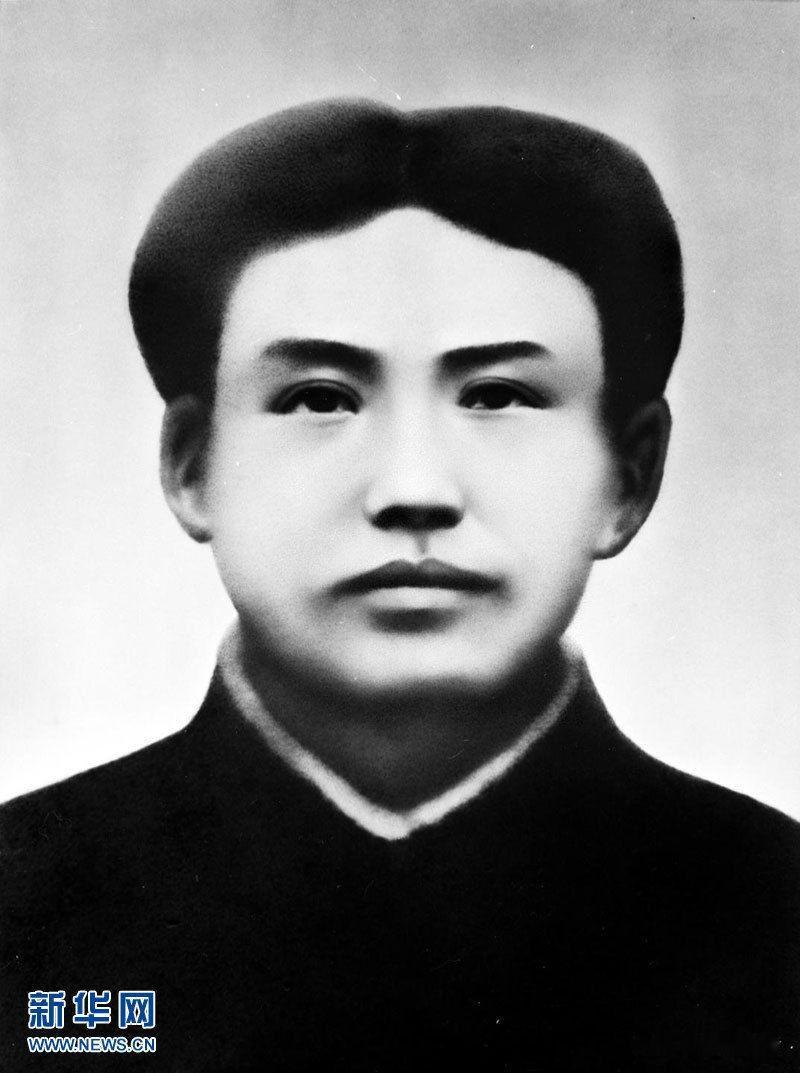 ⚡惜时奋进，不负流年！🙏敬爱的毛主席，追思惜时初心，赓续不朽时光箴言！时光不负