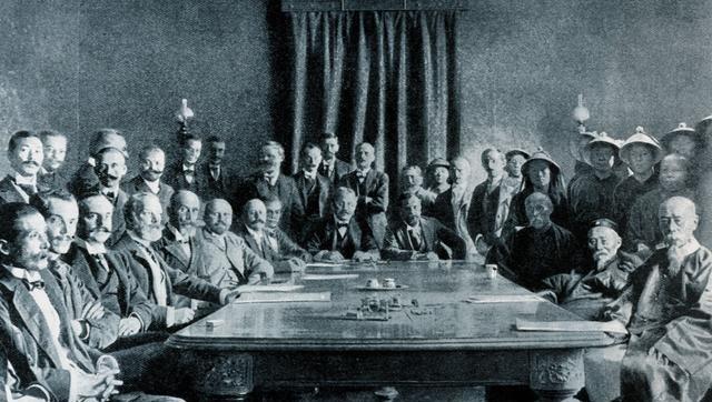 清朝灭亡时，仍然欠着列强7.3亿两白银的巨款，这一笔烂账，最终怎么解决的？伟人的