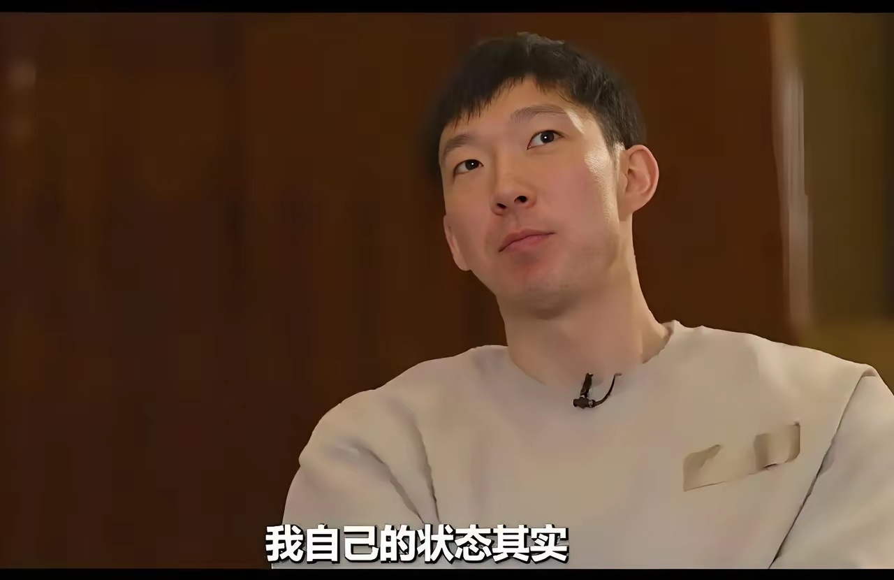 周琦火线回归，玩空城计，今晚男篮1/4决赛对阵韩国，周琦参与男篮亚洲杯赛事，携手