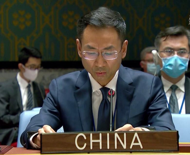 炸了！中国刚给联合国砸50亿会费，转头就成了全球焦点，关键是这根本不是