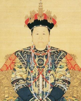 权倾朝野的司马懿在公元242年嫌弃发妻张春华年老色衰，对她十分冷淡。不久，他将年