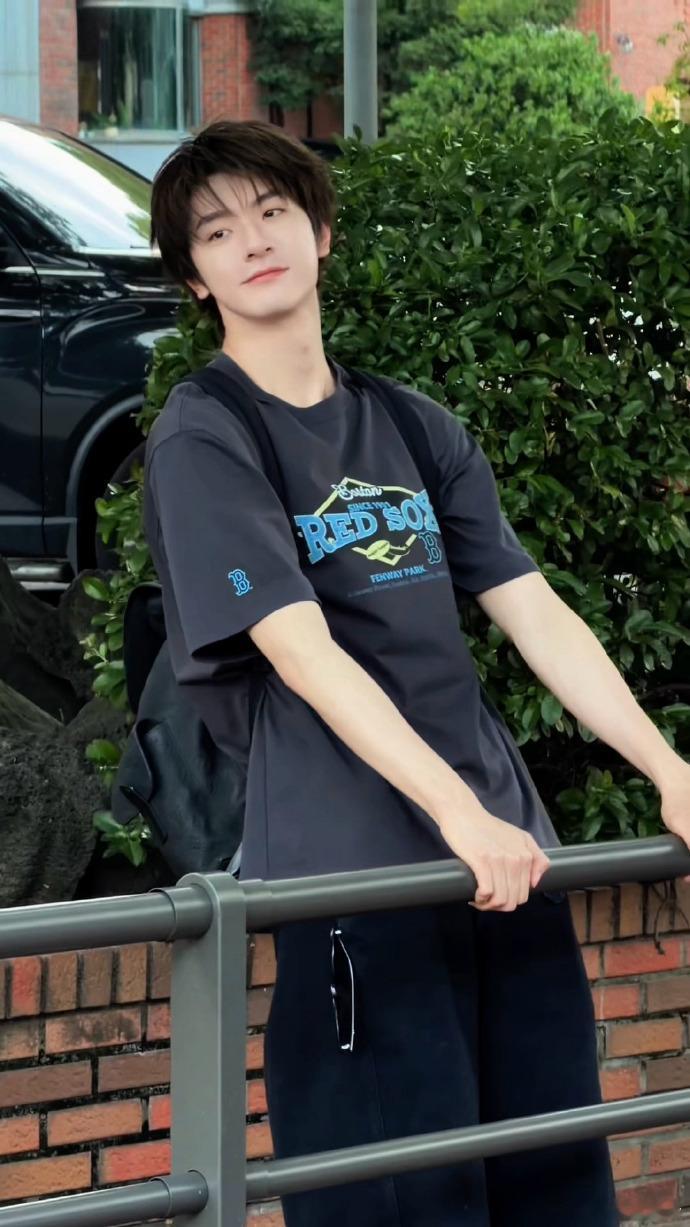 林一为啥没被影视寒冬？这两年几乎无缝衔接进组，是不是因为虽然体寒但外形还可以？