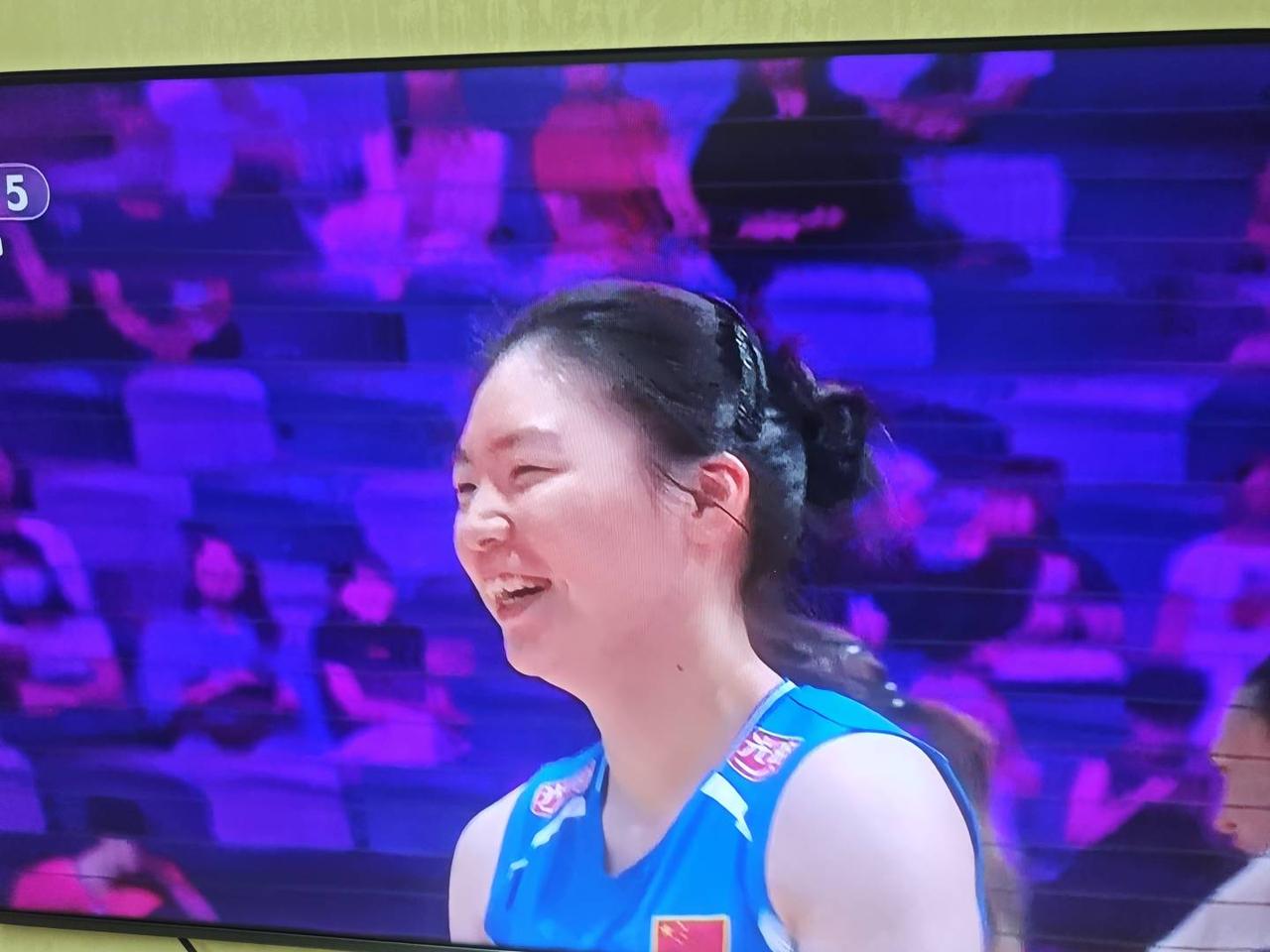 没想到张梓萱又落选亚锦赛
      张梓萱作为国家队的主力二传，如果说落选今年