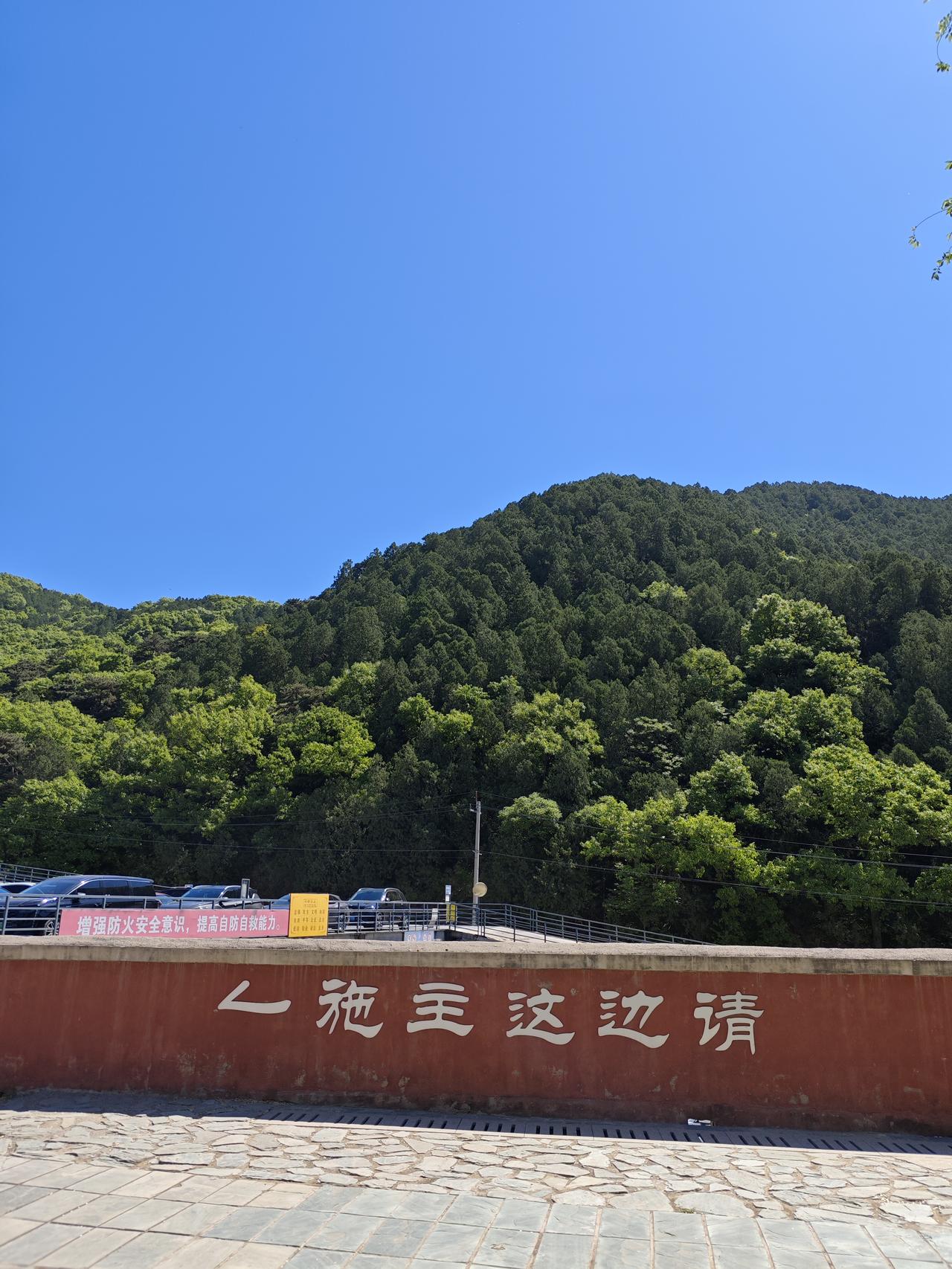 什么叫人情世故，聪明人和老实人的差距，看完一目了然
 
1. 亲戚生病住院，聪明