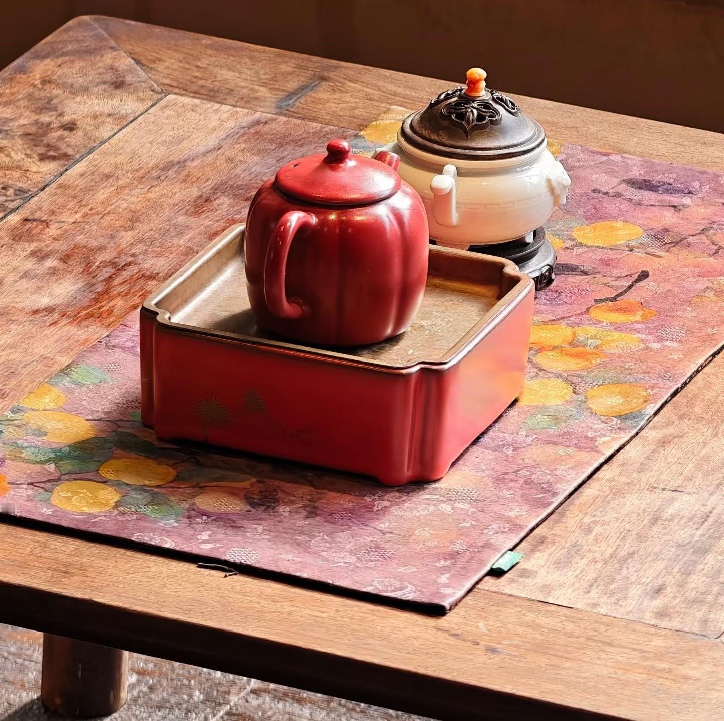 品茶赏器交友  静谧的幸福就这样贯穿每分每秒在日复一日的陪伴中茶与记忆相互滋养共