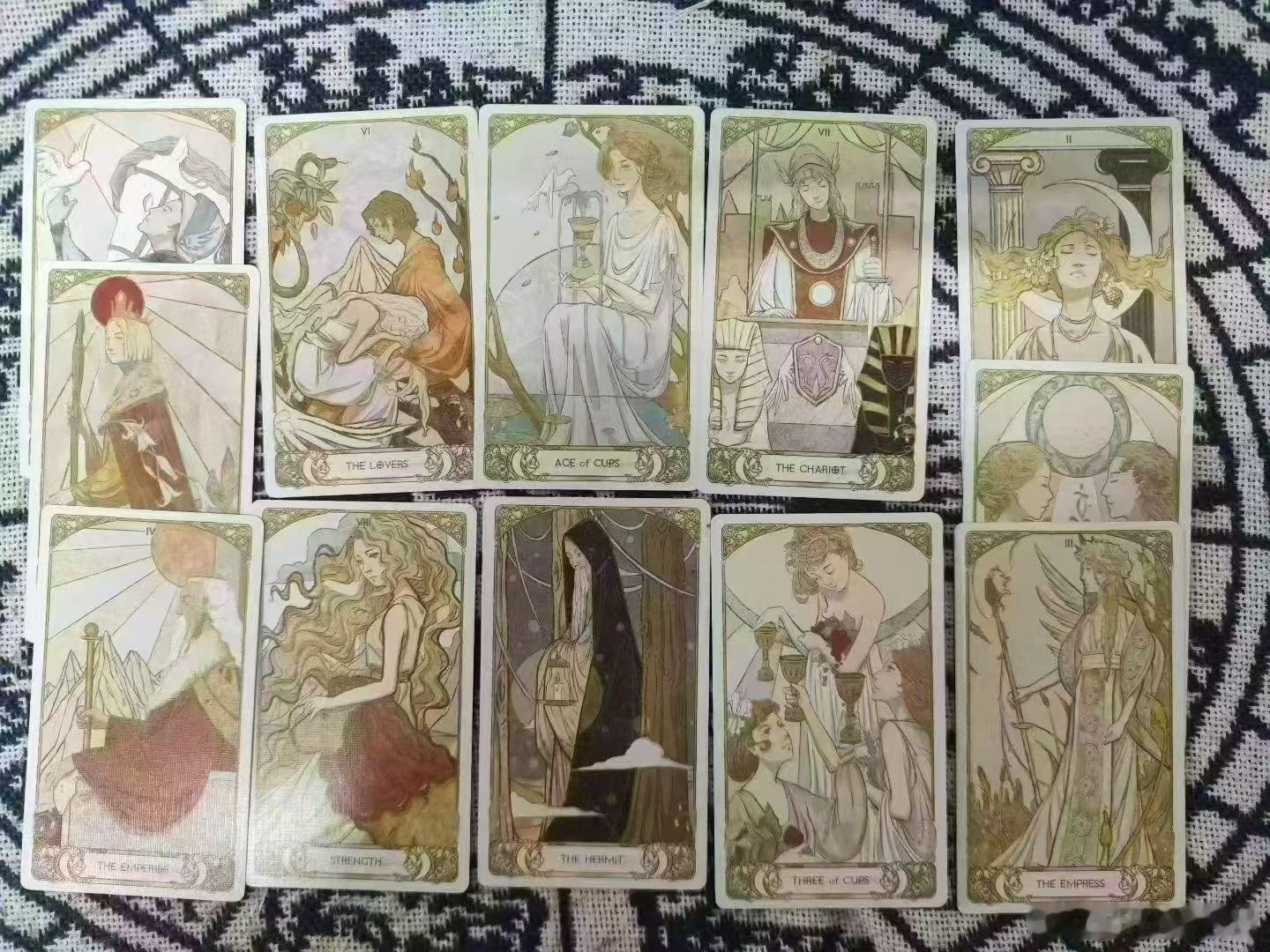 塔罗星座占卜[超话] 【🔮叶子｜感情】真正的喜欢从来不是一时新鲜感，而是褪去热