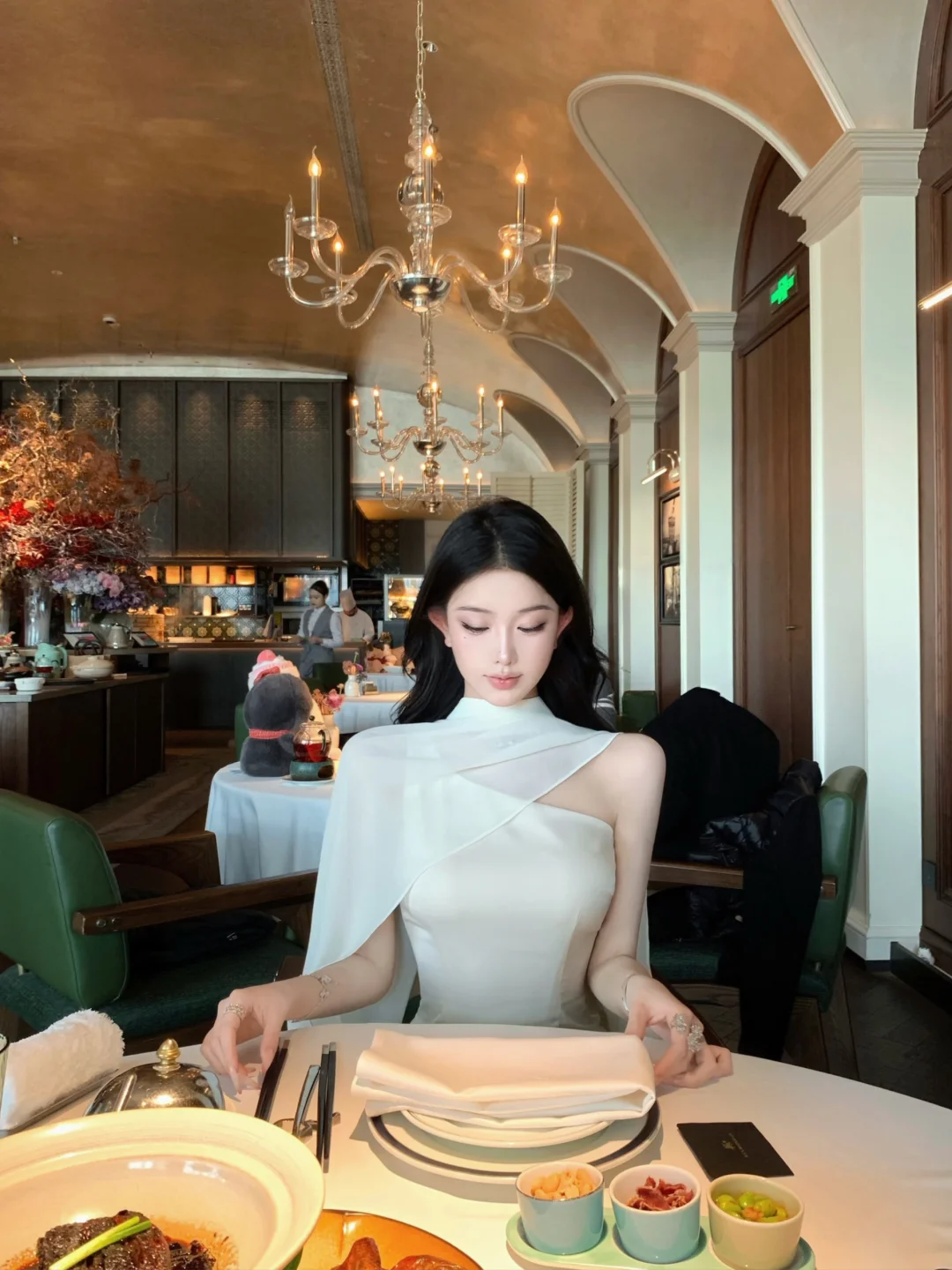 经常请吃饭的漂亮姐姐