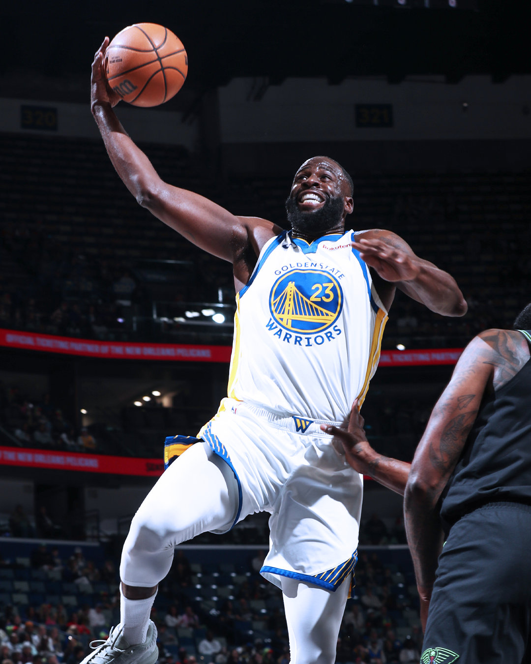 格林11分，7助攻，6抢断，2盖帽。勇士vs鹈鹕