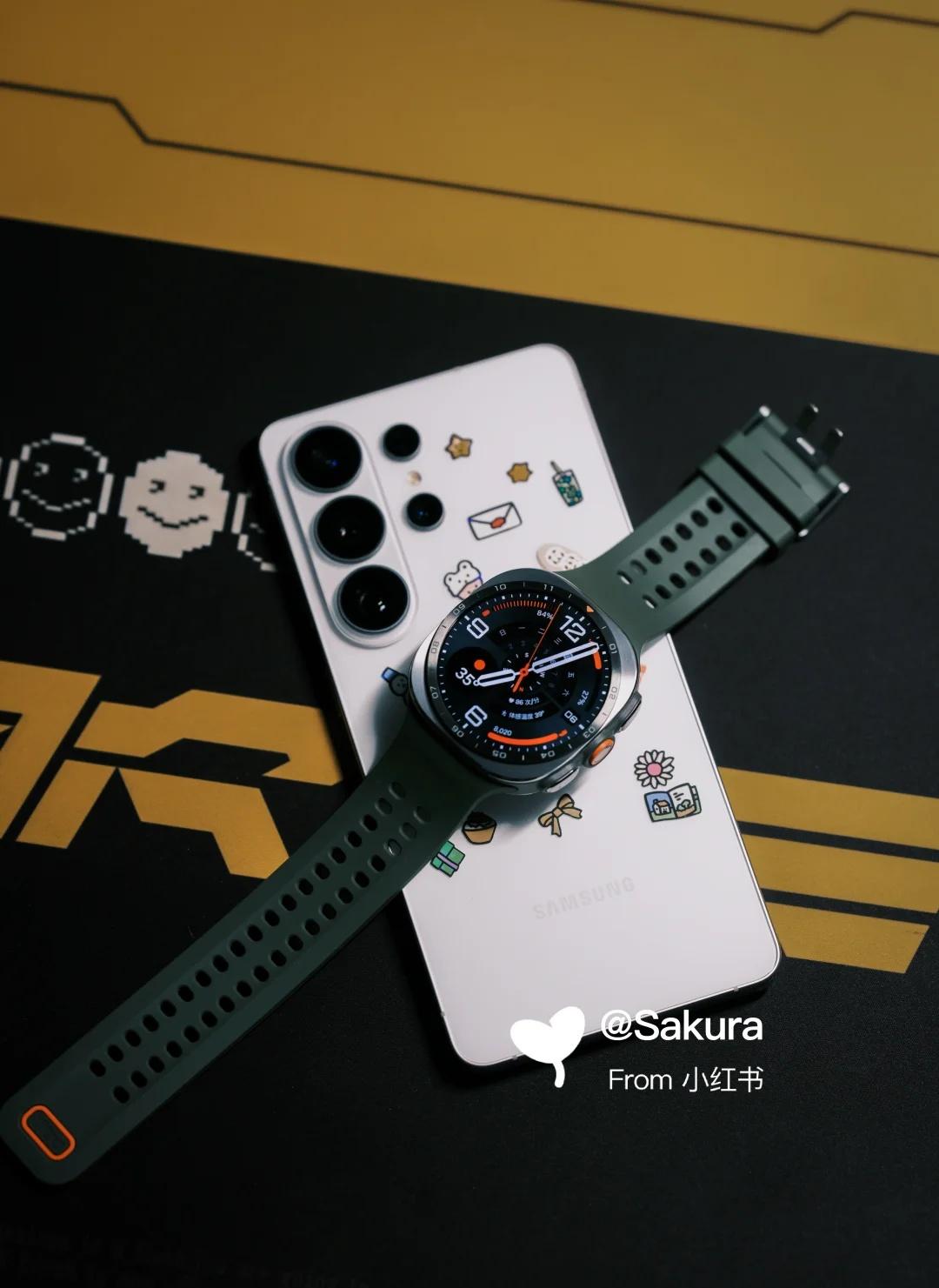 三星Galaxy Watch Ultra2美图欣赏
作为上一代Ultra的升级款