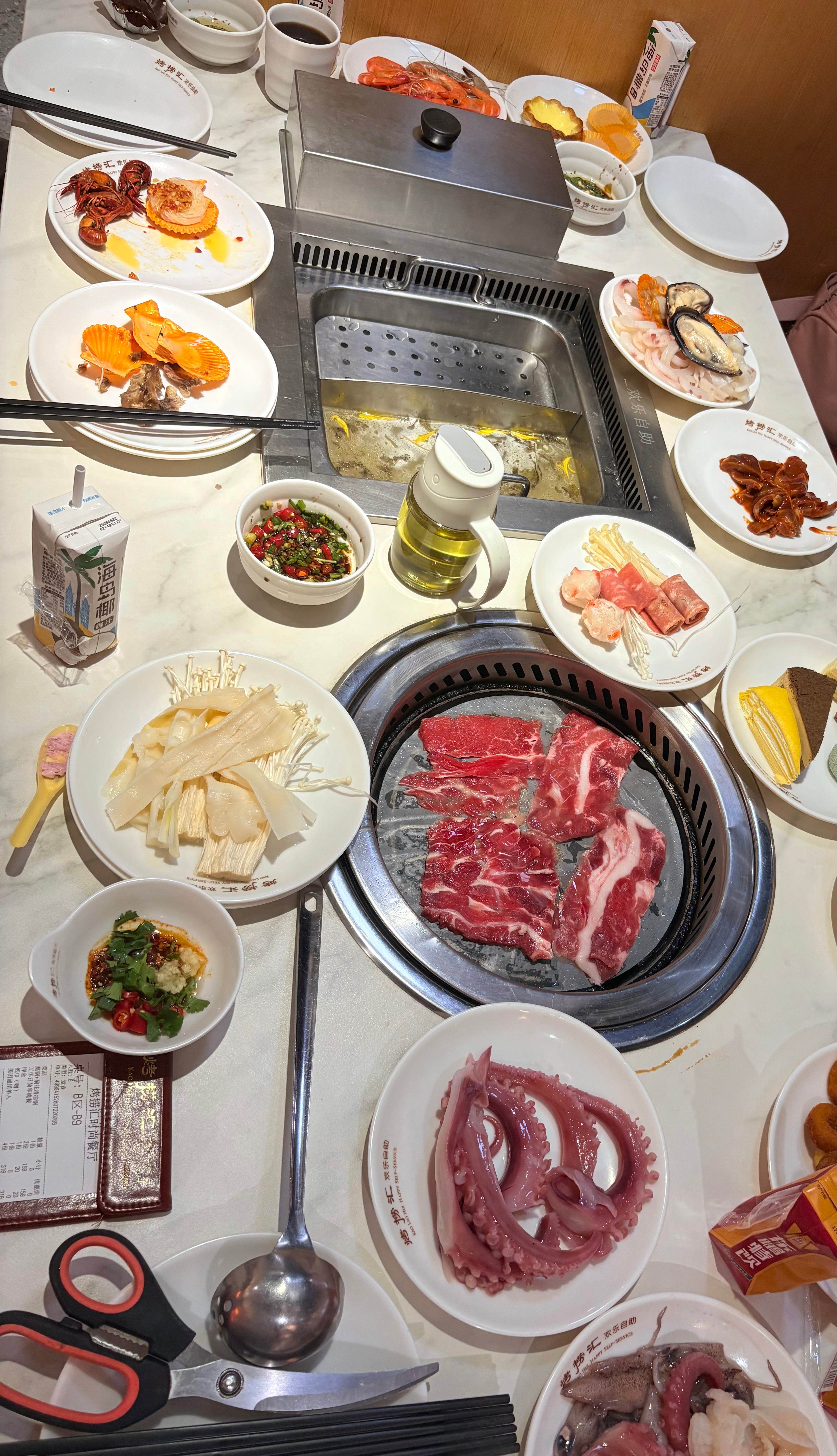 来吃自助🥰^^ 