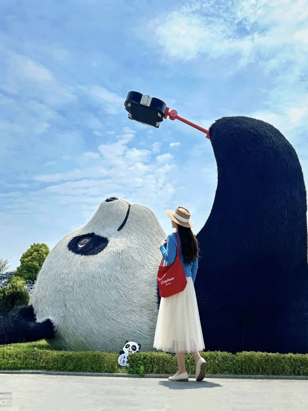 五一都江堰也太会了！二十多位国风红人齐聚